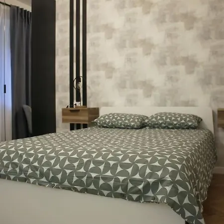 Comfort Corner - 1a