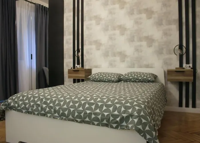 Comfort Corner - 1a